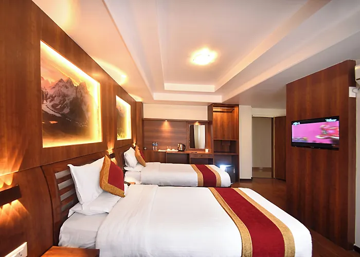 Friends Hotel 3*