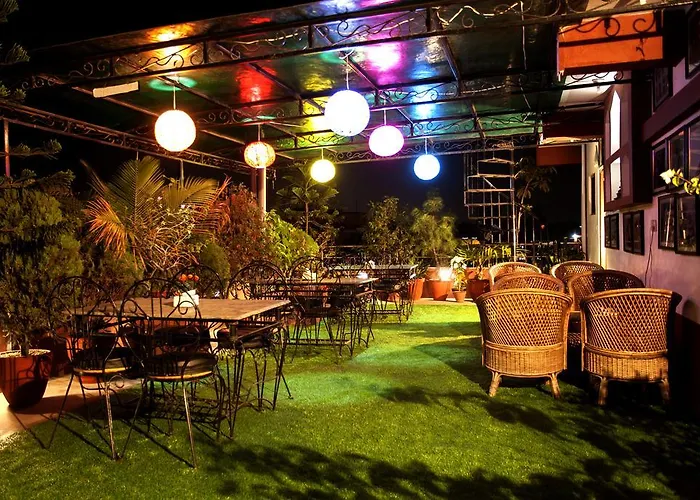 Friends Hotel 3*